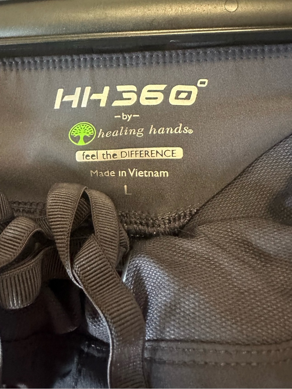 Healing Hands 360 scrub set
